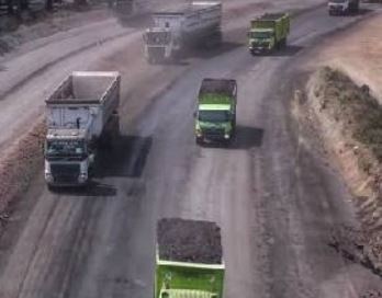 Coal_Hauling_to_Stockpile_Crushing_(8_KM)_With_Dump_Truck_25_Ton.jpg